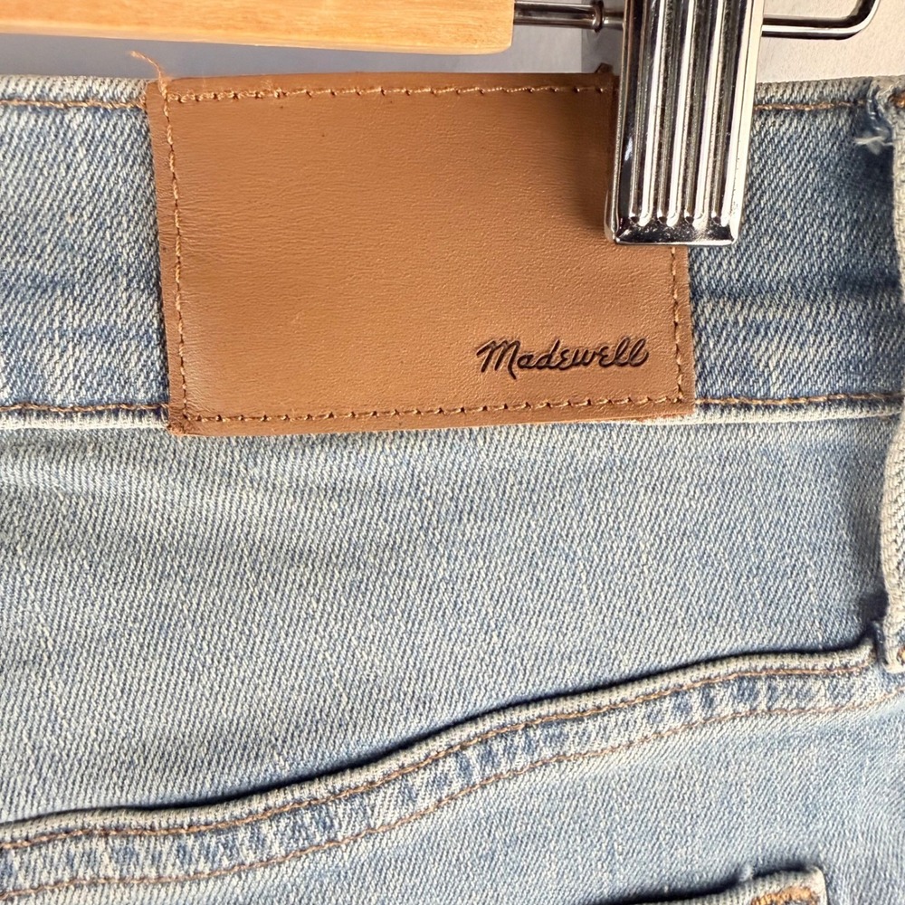 Madewell 11" High Rise Skinny Crop Light Wash Size 19 Casual - Picture 5 of 8